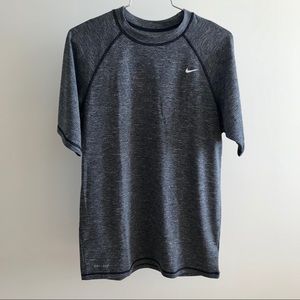 SOLD 🏋️ Nike Dri Fit short sleeve crew neck shirt